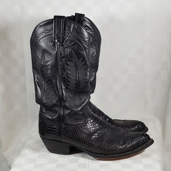 Tony Lama Cowboy Boots - Picture 4 of 10